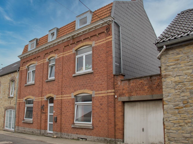 Maison bourgeoise à rénover à La Bruyère