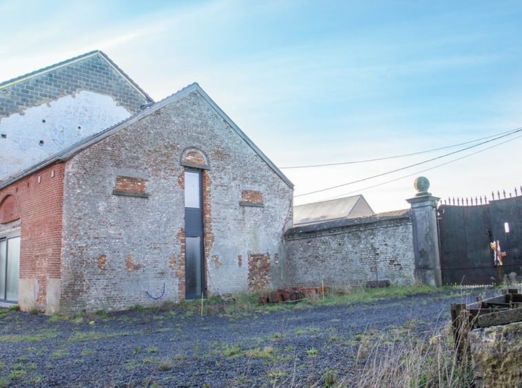 Rêves: grange rénovée en maison 3 chambres