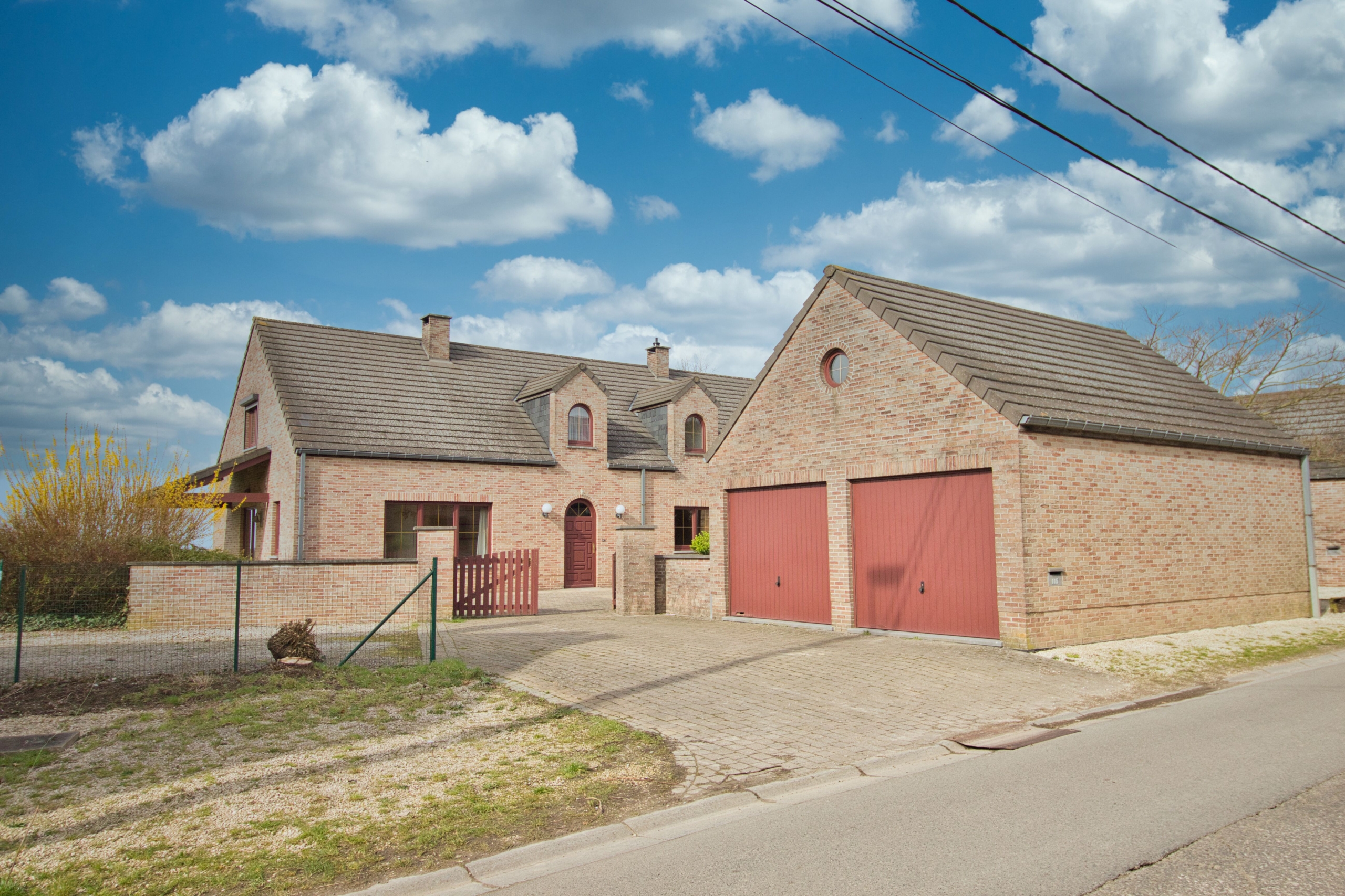 Jodoigne maison 3 chambres et bureau adaptée PMR