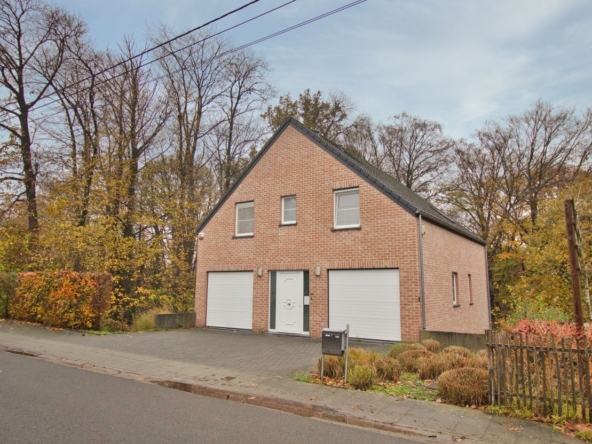 Rixensart Villa 5 chambres plus dressing et 2 garages proche du Lac